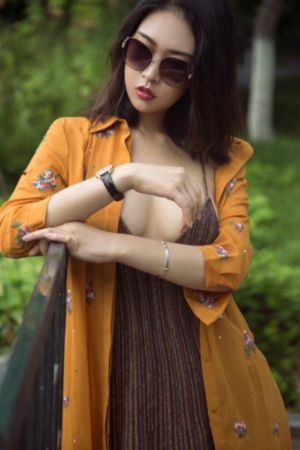 香港三级欲女在线观看_4K迅雷电影在线